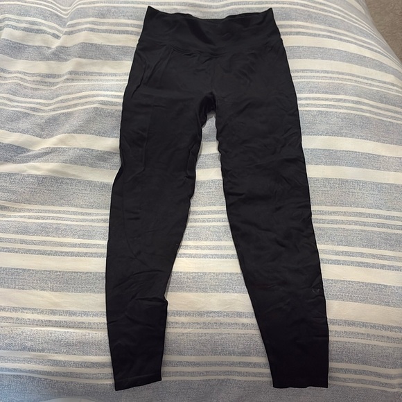 Used pink leggings - Picture 1 of 3